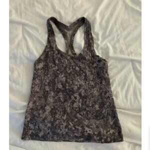 Lululemon nulu racer length tank snake print (2-4)